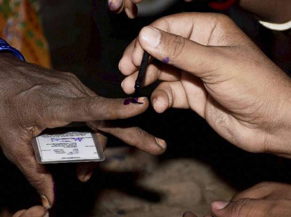 Assembly Polls:Voting begins in Puducherry